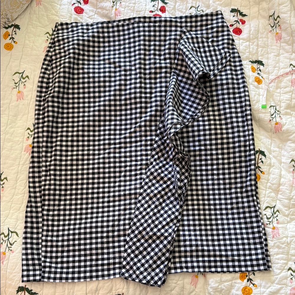 Who What Wear Black and White Gingham Ruffle Front Pencil Skirt